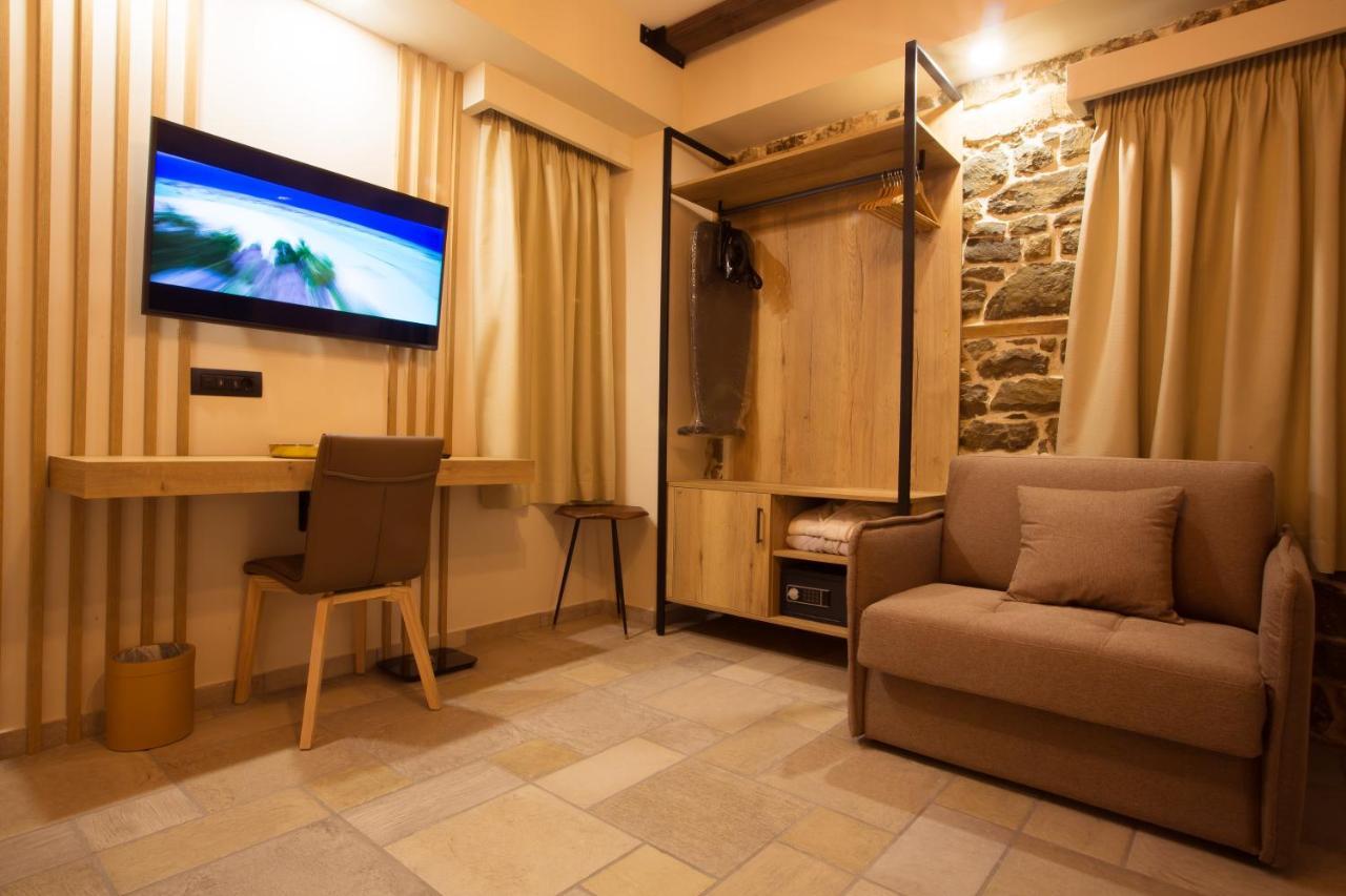 Adryades Luxury Apartments Metsovo Buitenkant foto