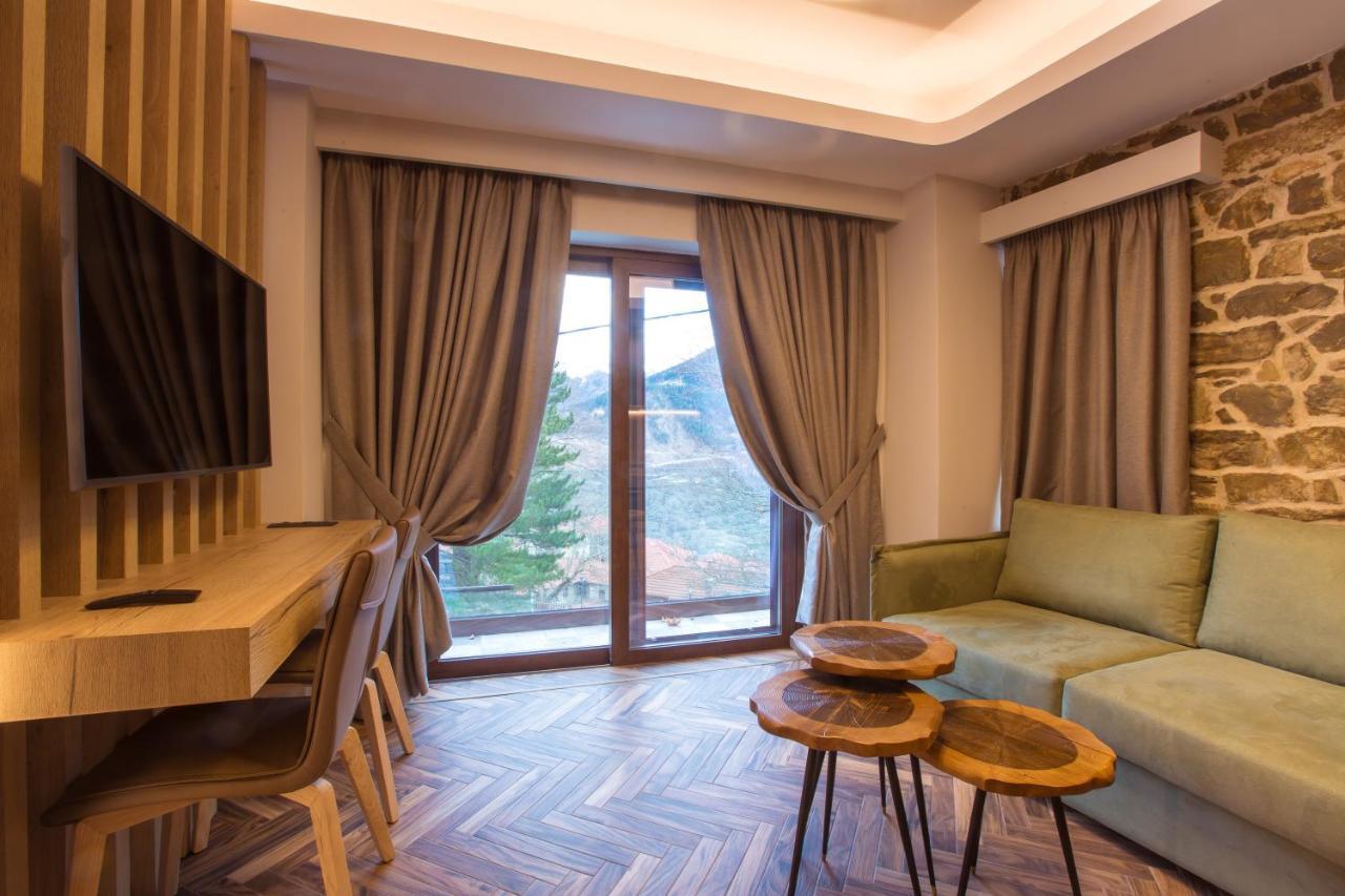 Adryades Luxury Apartments Metsovo Buitenkant foto